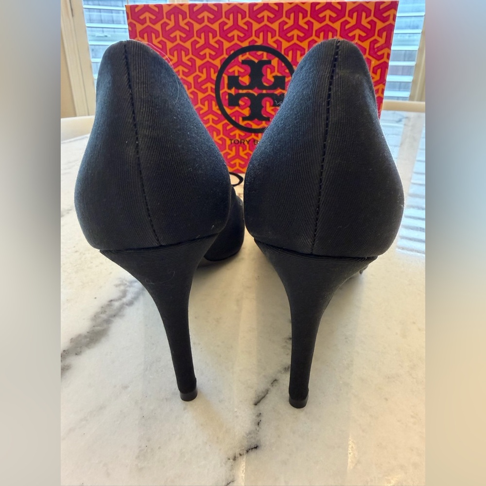 Tory Burch Black and Bronze Beetle Heels Rare - Picture 6 of 12